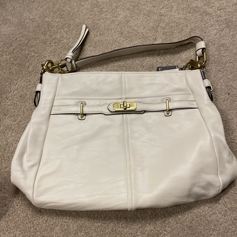 Coach cream leather shoulder bag